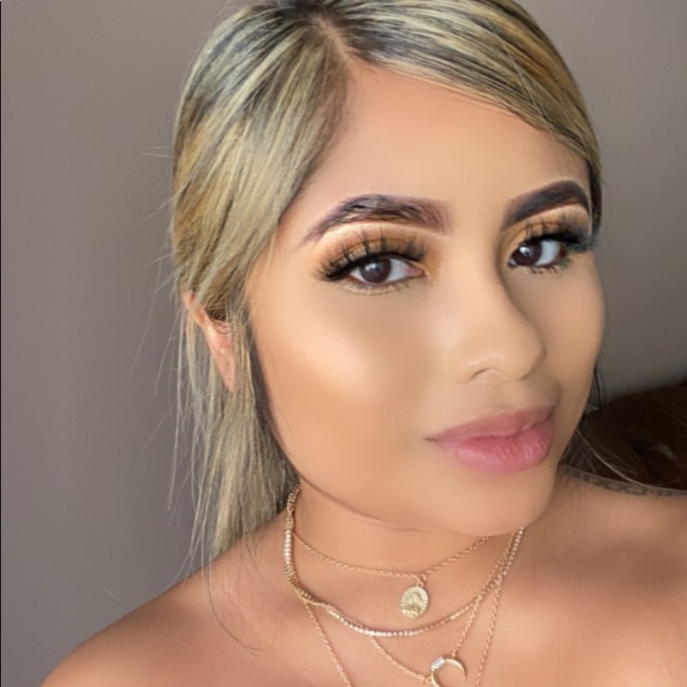 Meet your Posher, Vanessa
